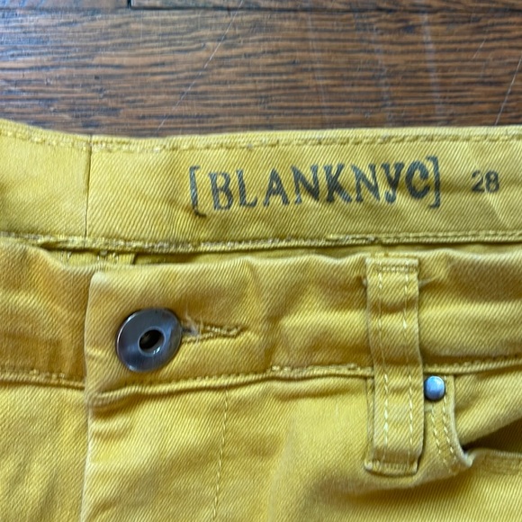 BlankNYC Jeans - size 28 - Picture 2 of 3